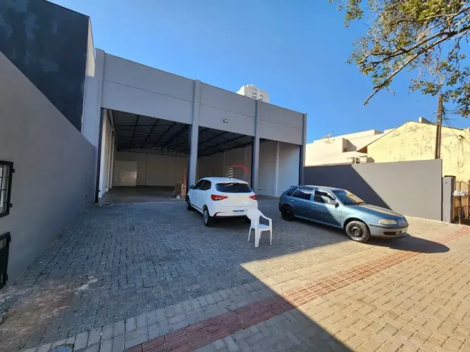 Barracão para locação, 04 vagas, 445m² - Av. São João, Londrina, PR