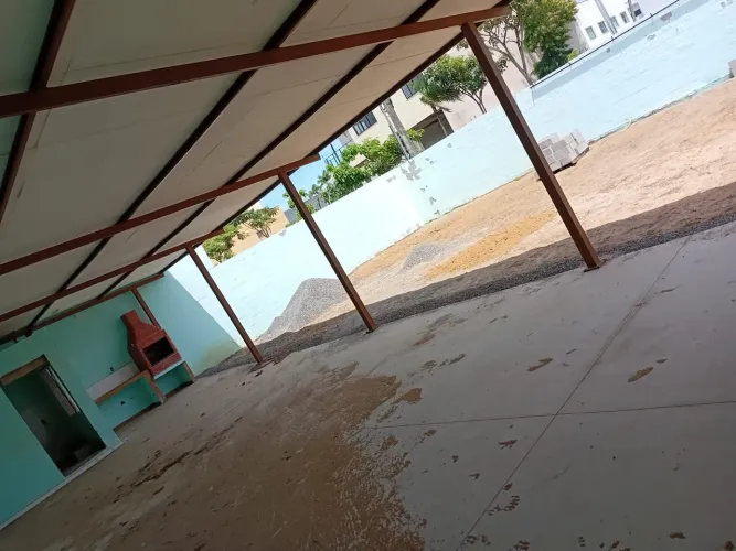 Venda e aluguel para eventos em Manguinhos 387 m² de terreno, piscina e energia solar