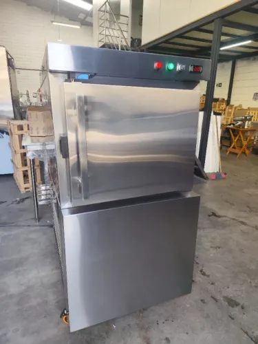 Ultracongelador para produção contínua, capacidade nominal 15 kg/ciclo