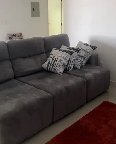 VENDO SOFÁ 3 LUGARES - R$ 1.200,00