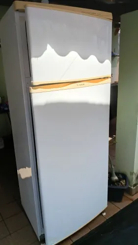 Geladeira 450 Litros biplex freezer separado