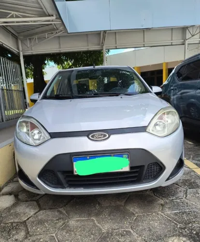 Ford Fiesta Sedan SE 1.6 8V Flex 4P 2014
