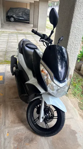 PCX SEMI NOVA 55 mil KM - Segundo Dono