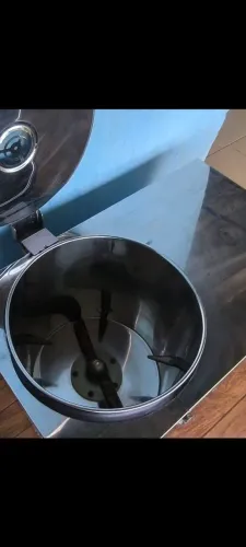 Batedeira 25 kg trifásica