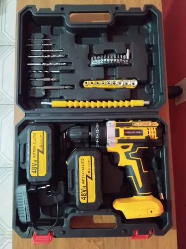 Parafusadeira/Furadeira Sem Fio 48V com 2 Baterias + Maleta e Kit de acessórios | NOVA
