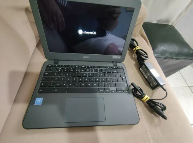 Chromebook Acer C731T Touch Screen - 32GB / 4GB RAM, Impecável, Bateria ~12h