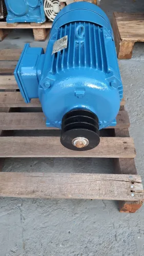 Motor motofreio trifásico 12.5 cv. Rotação: 1740 baixa rotação.