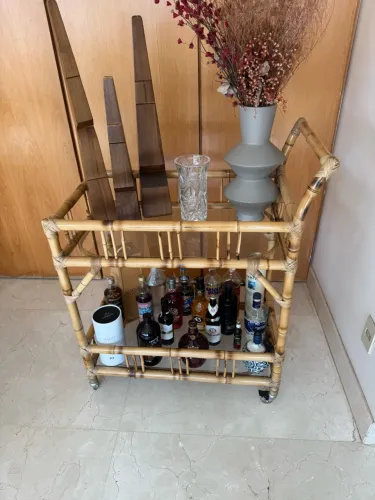 CARRINHO DE BAR EM BAMBU