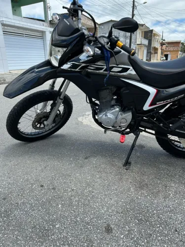 Bros 2021 emplacada