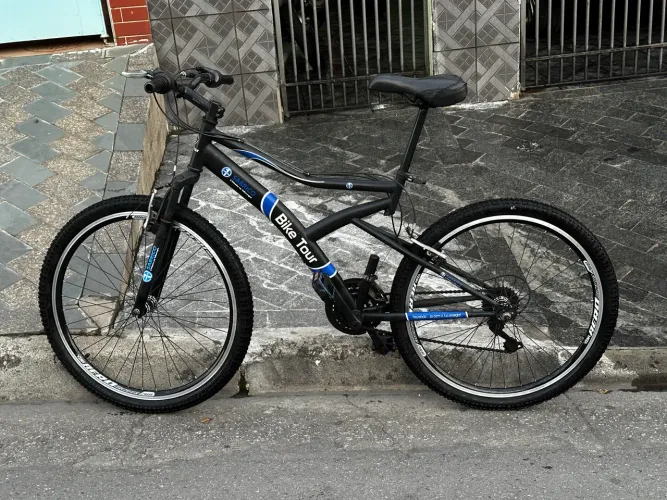 Bicicleta Bike Tour Aro Aero 26 