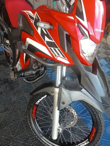 Vendo XRE 300 Rally Modelo 2023