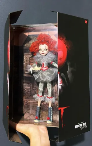 Skullector Pennywise LACRADA