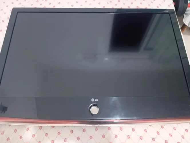 Tv LG 42 (Leia descrição)