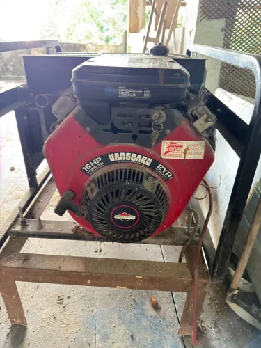 Valor R$2.500  Gerador de Energia Campbell Hausfeld Profissional 7500W - Brushless