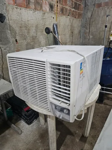 Ar condicionado 18000 btus midea
