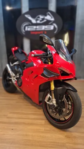 Ducati - Panigale V4s