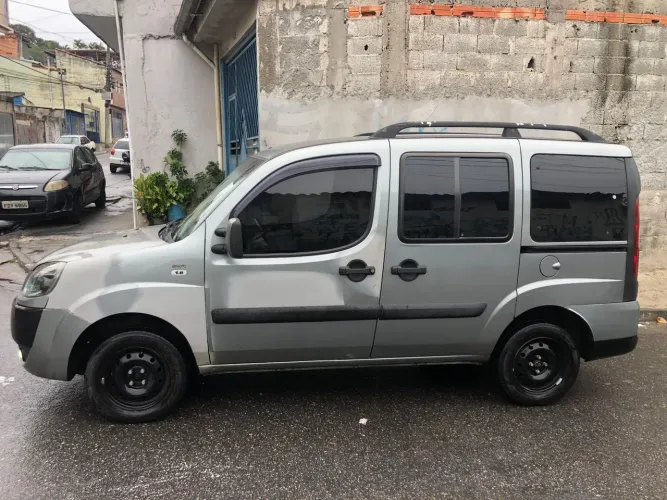 Fiat Doblo HLX 1.8 MPI Flex 5P 2011
