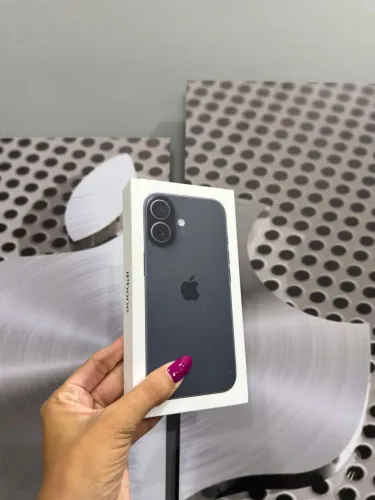 Iphone 17 ( preto ) 256GB novo lacrado- promoção especial do dia dos namorados