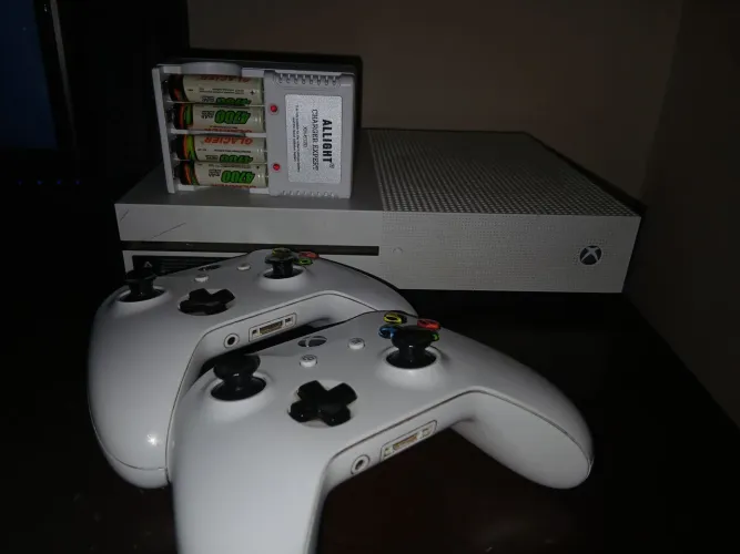 Vende-se xbox one s