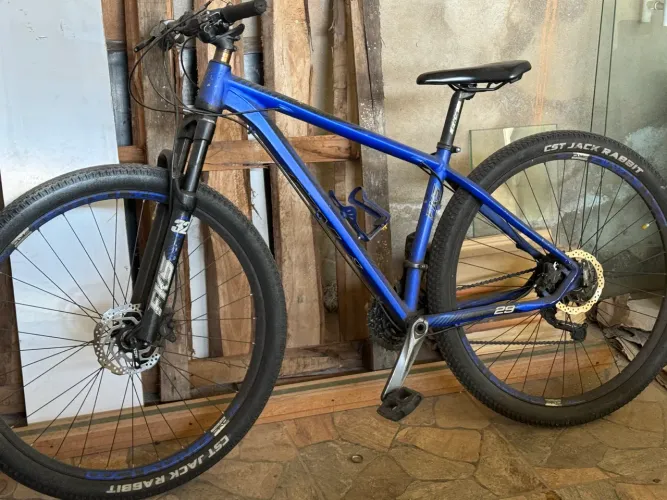 Vende se bicicleta aro 29  27 marcha