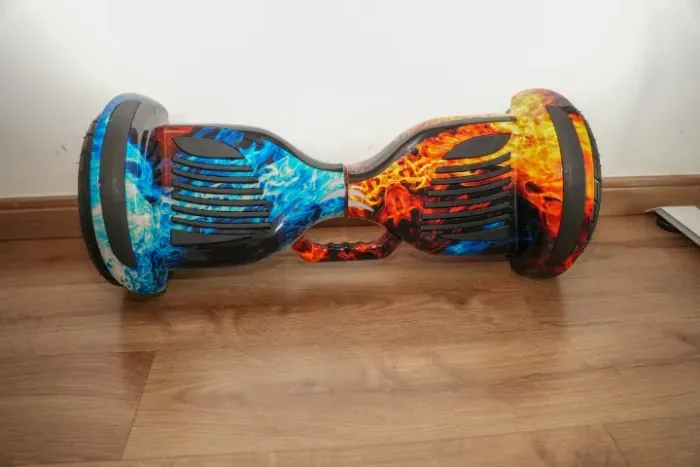 Hoverboard Skate Elétrico Led Bluetooth Rodas 10 Polegadas