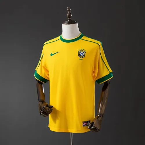 Camisa do Brasil versão retrô 1998