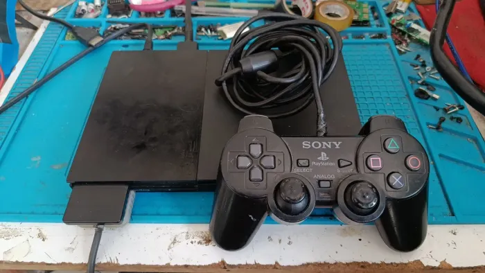 Playstation 2 com jogos