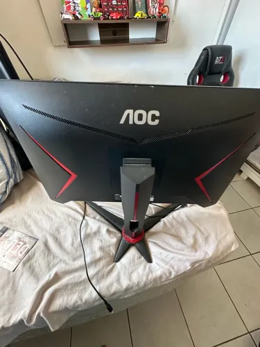 Vendo monitor GAMER AOC, 75 hz, 24 polegadas