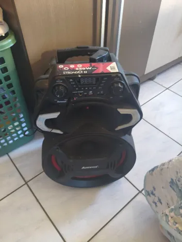 Cx de som Strondo II 550 RMS