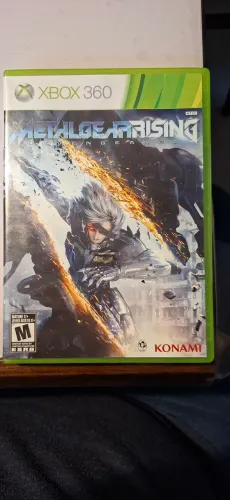METAL GEAR RISING: REVENGEANCE XBOX 360 - ORIGINAL - ÓTIMO ESTADO