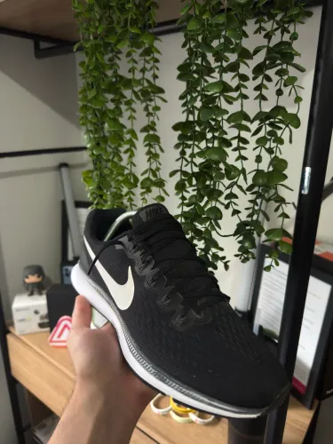 Tenis Nike Zoom T41