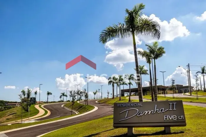 Lote em condomínio em Rua Maria Adenir Sabbadin Pereira Leite - Parque Residencial Damha I