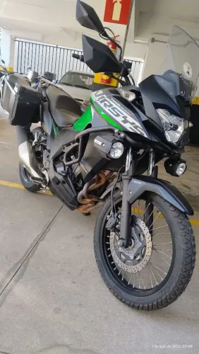 Versys 300 Tourer manutenção em dia 