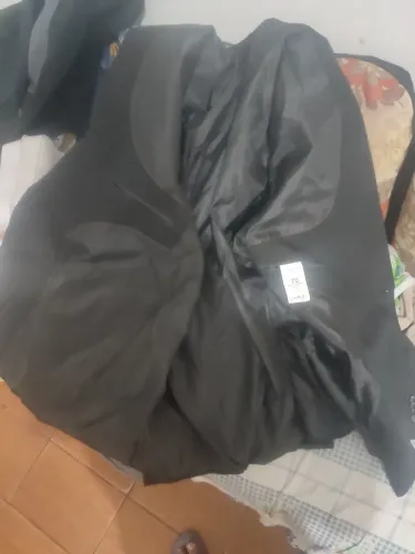 Ternos tamanhos 50.60.62.62.70. marca dabe e oliveira... 5 ternos 350 reais todos