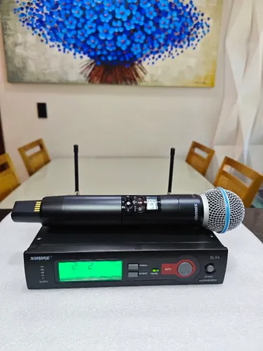 MICROFONE SLX4 BASTÃO SLXD2