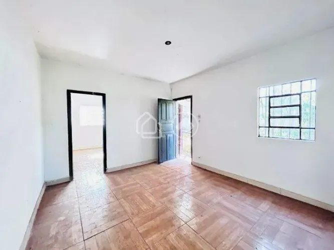 Casa 1 quarto para Aluguel no Salgado Filho (BH) frente, 70m²