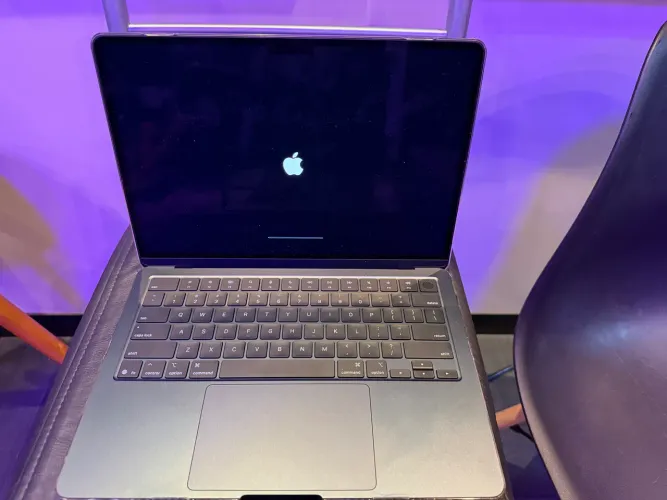 Macbook air m4