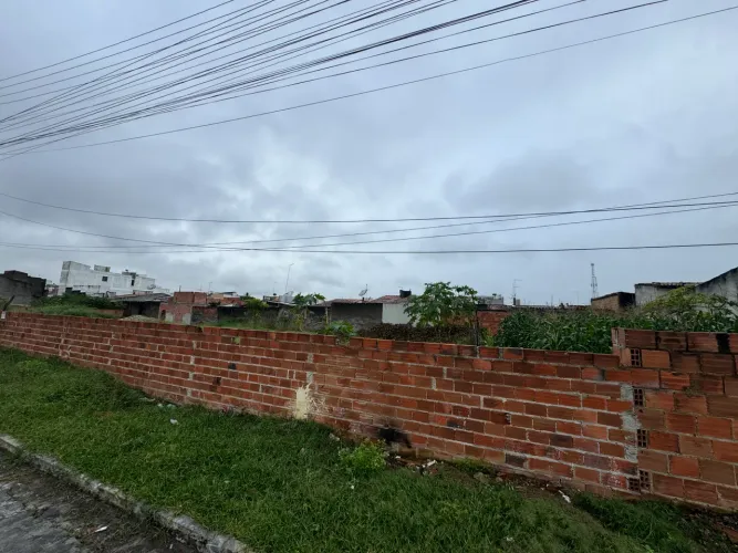 TERRENO EM ITABAIANA 8x25 COM ESCRITURA.
