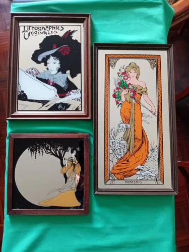 QUADROS ESPELHADOS COM GRAVURAS