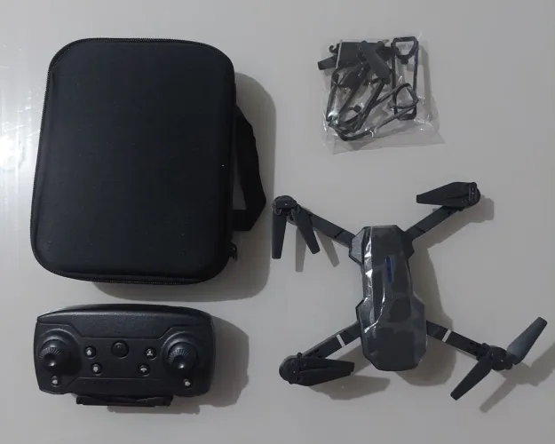 Drone E88 PRO com Maleta - Anápolis-GO