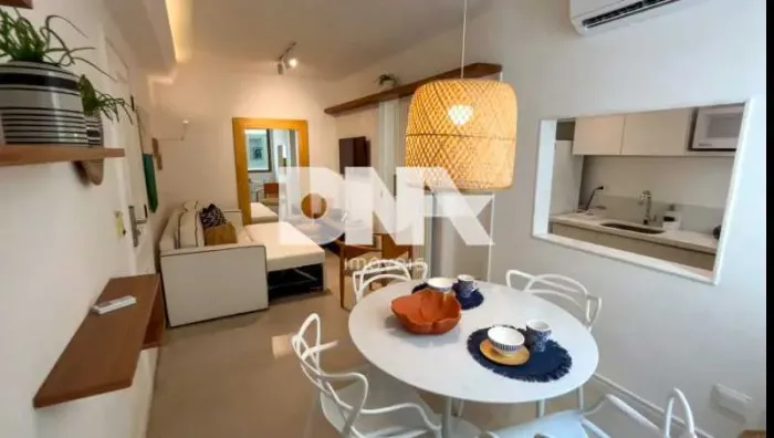 Flat : / Residencial / Ipanema