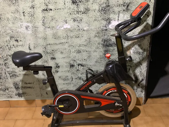 Bicicleta Spining ergométrica hernecia 10 kilos