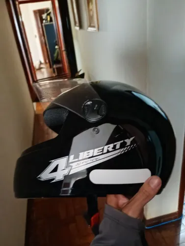 Capacete Liberty4 tamanho 58