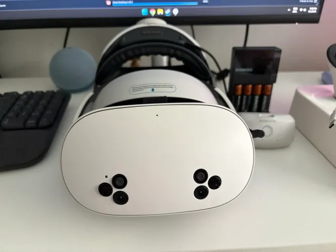 Meta Quest 3S + Strap BoboVR