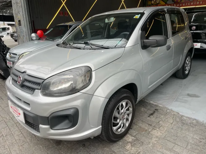 Fiat Uno Attractive 1.0 EVO Fire Flex 8V 5P 2021