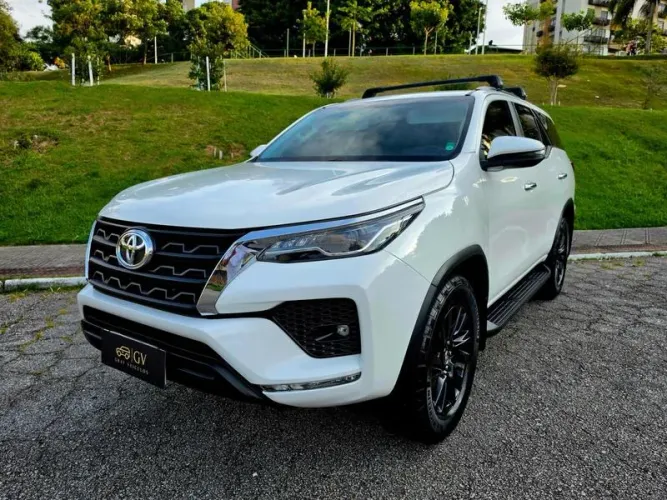 Toyota Hilux SW4 SRV 4X2 2.7 Flex 16V Aut. 2021
