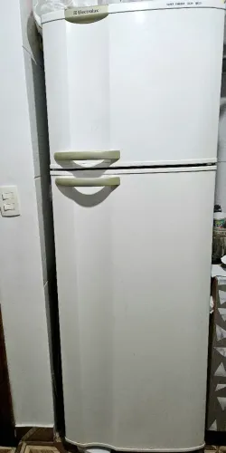 Geladeira branca