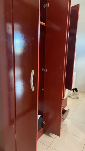 Guarda-roupa de solteiro 