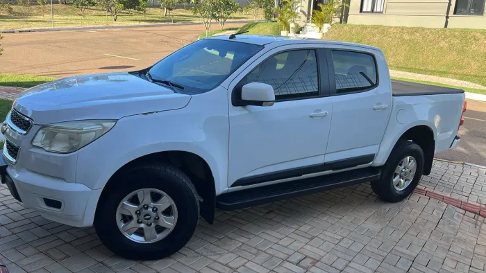 Chevrolet S10 Pick-up LT 2.8 TDI 4X2 CD Diesel AUT 2013