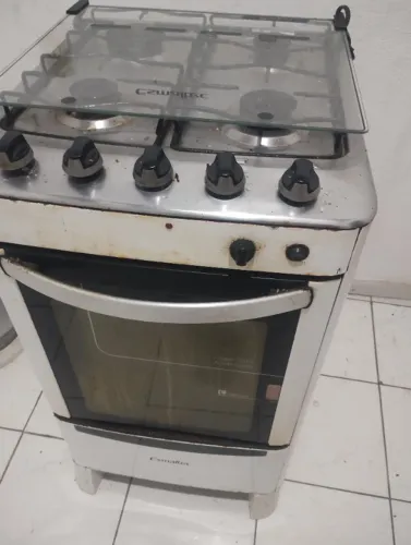 Fogão usado.